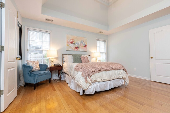 Building Photo - 630 Georgian Hills Dr