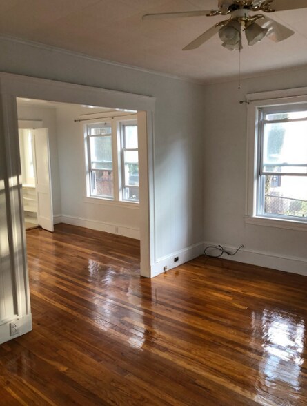 Building Photo - 136 Walden St