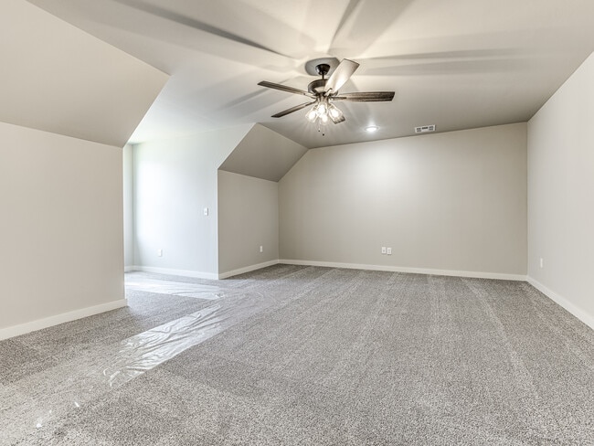 Building Photo - 14517 Chambord Dr