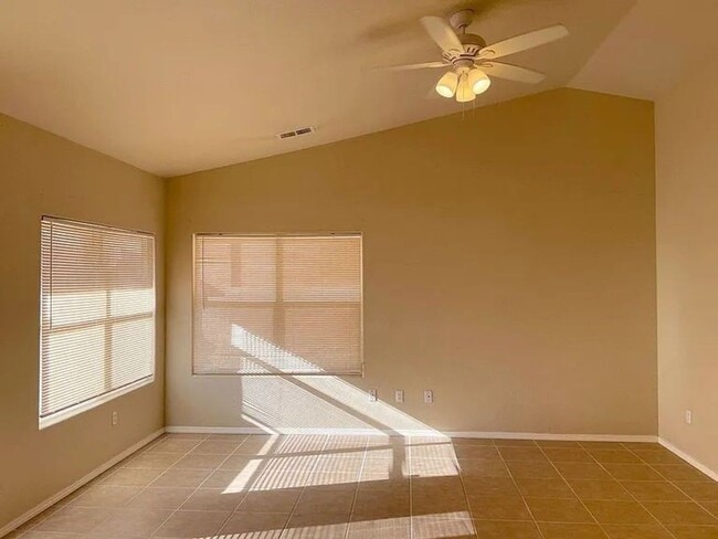 Building Photo - Come take a look at this three bedroom two...