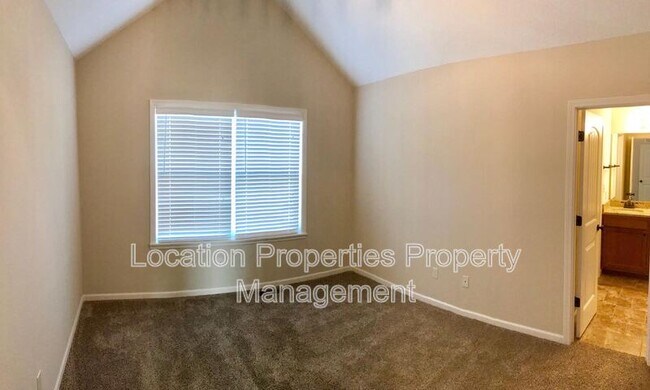 Building Photo - 3413 Chance Ln