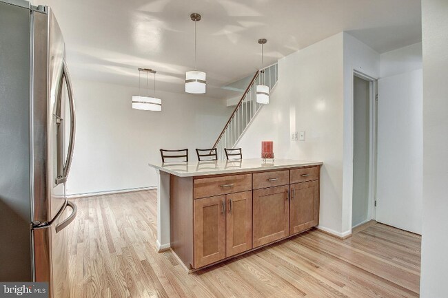 Building Photo - 4700 Parkman Ct