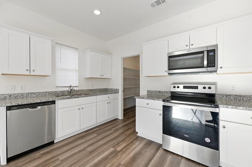 Building Photo - 10353 Burnfoot Ln