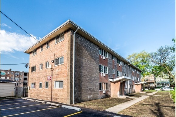 Building Photo - 6921 S Cornell Ave