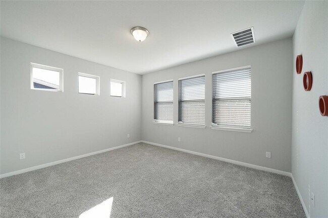 Building Photo - 140 Drifter Ln