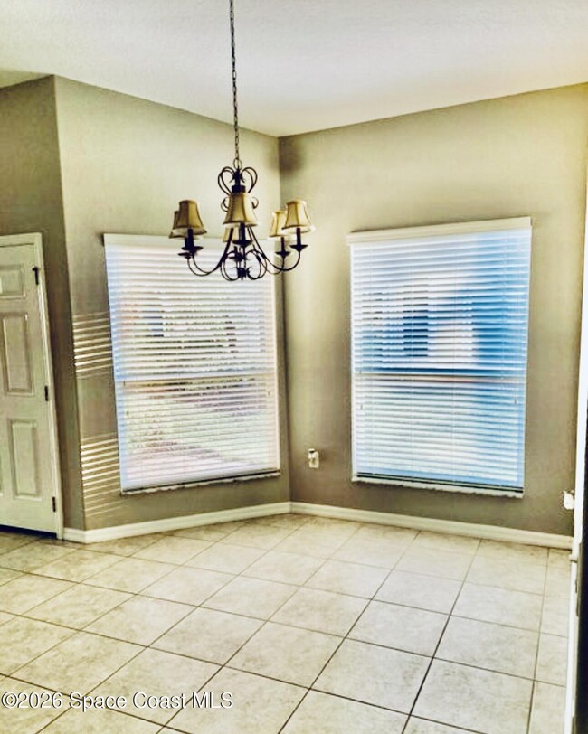 Building Photo - 2974 Savoy Dr