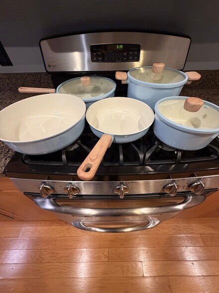 Building Photo - 600 12th St