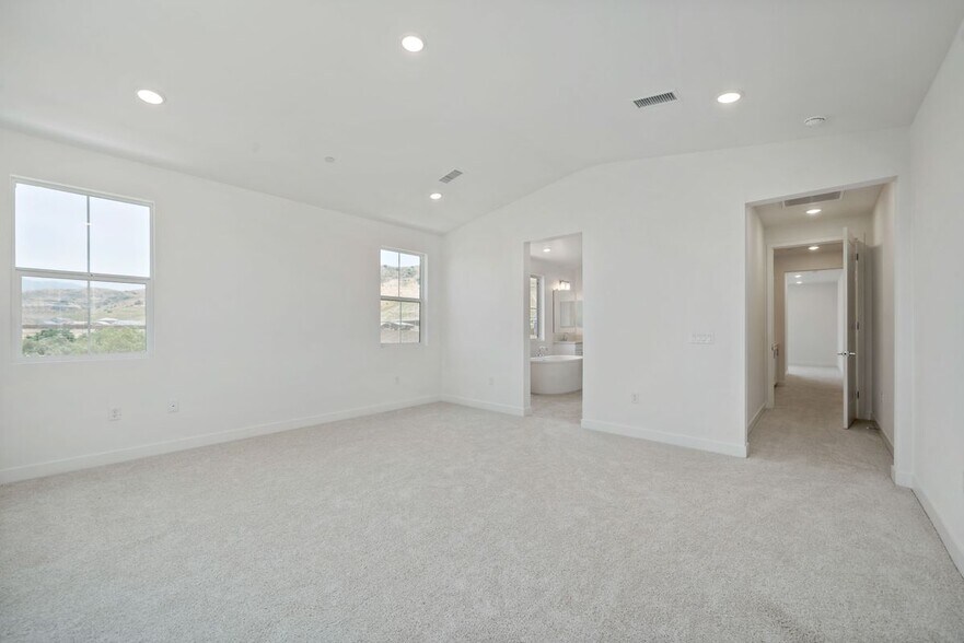 Building Photo - 18191 Crow Cir