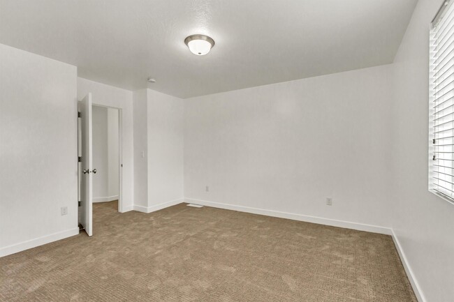 Building Photo - 13347 S Celestina Ln