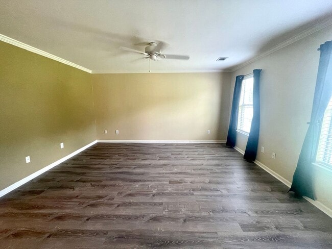 Building Photo - 3 Bedroom, 2 Bath Townhome in Park West of...