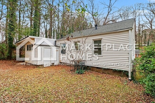 Building Photo - 2996 Palm Dr