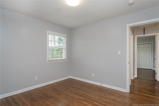 Building Photo - 401 Southwick Dr