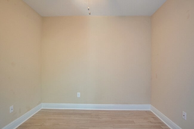 Building Photo - Modern 4BR/3BA Home Near NAS Pensacola – $500 Off Deposit for Qualified Active Duty Military – Pr...