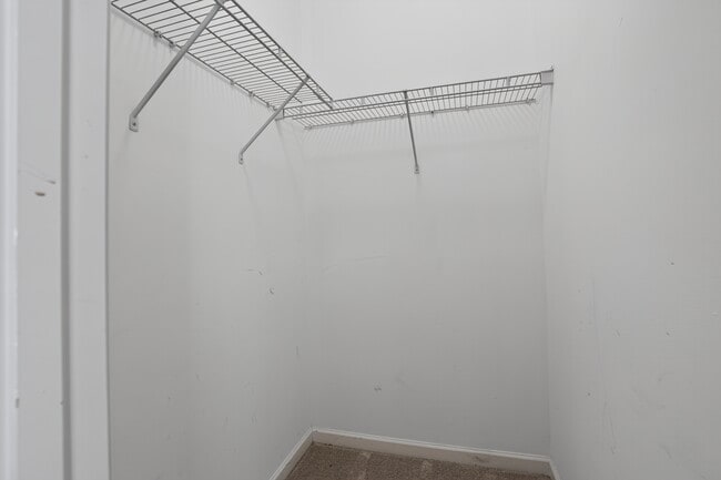 Building Photo - 265 Oxmoor Pl