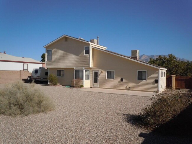 Building Photo - 2059 Columbia Ct NE