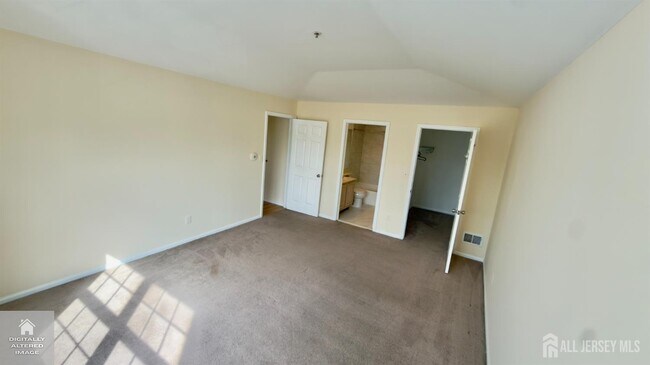 Building Photo - 1133 Waterford Dr