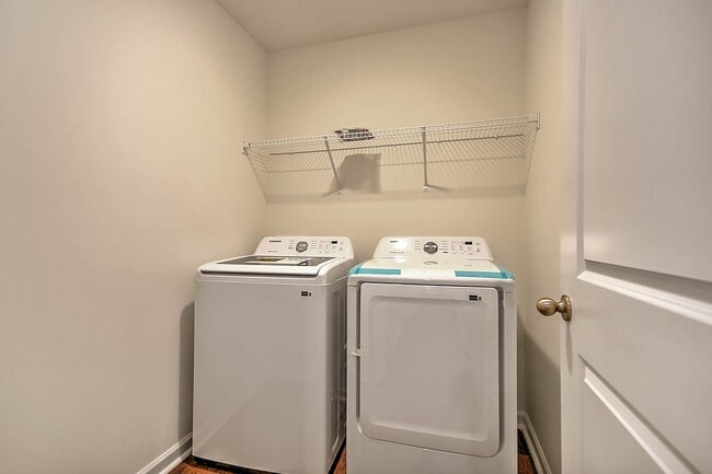 Building Photo - 416 Arrowhead Dr