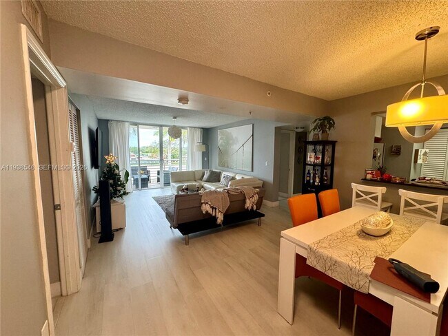 Building Photo - 2711 Ocean Club Blvd