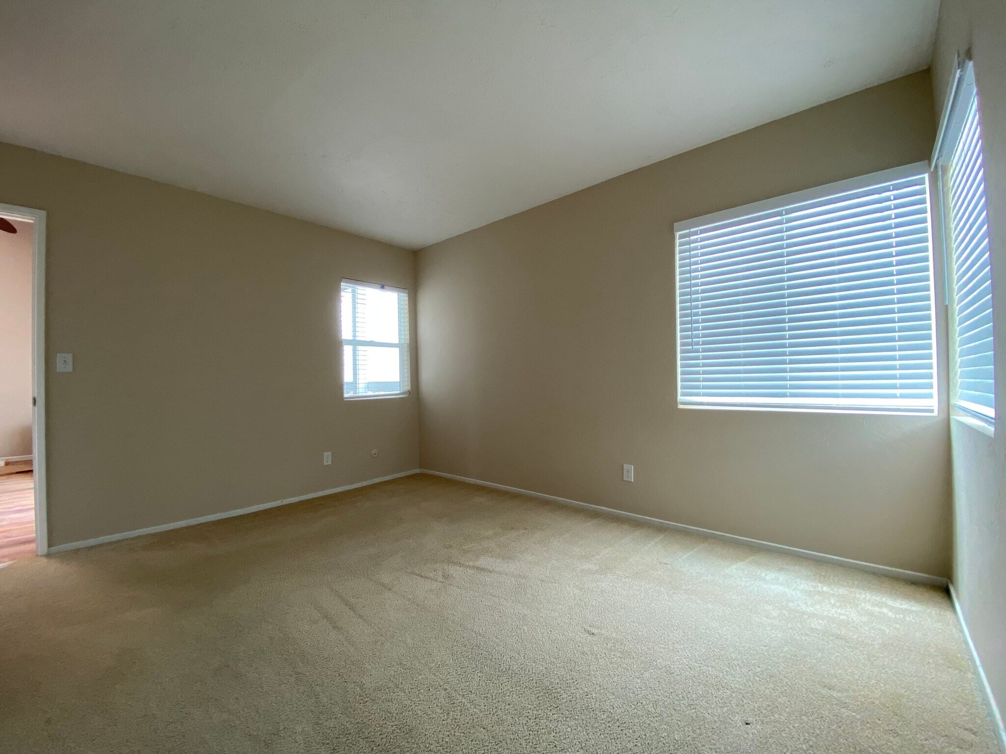 Building Photo - 4030 Haines St