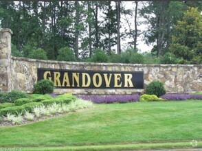 Building Photo - Grandover