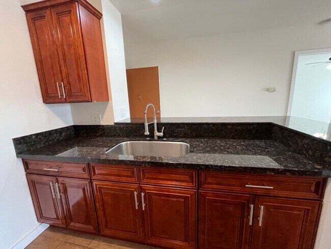 Building Photo - Citrus Cove Apartments 1 br