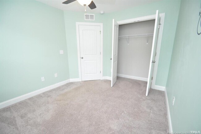 Building Photo - 1107 Summer Meadow Dr