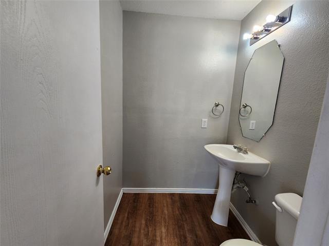 Building Photo - 1225 Lake Haven Dr