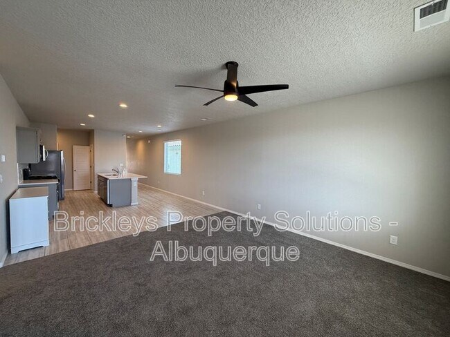 Building Photo - 768 Amatista Lp SE