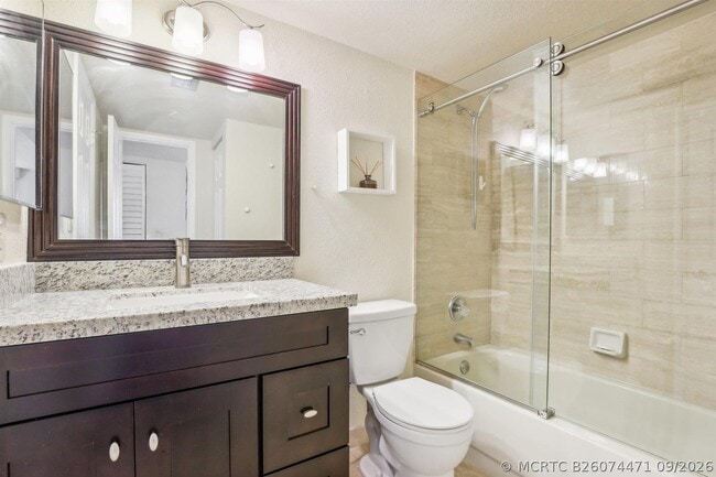 Building Photo - 7153 Promenade Dr