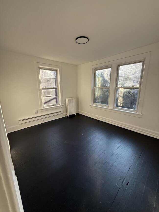 Building Photo - 2120 Susquehanna St