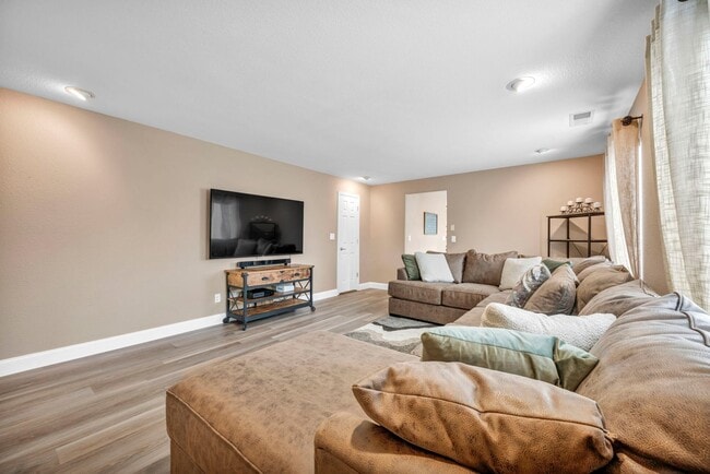 Building Photo - Currently being enjoyed by another resident - Available for move-in April 5th. Accepting tours fo...