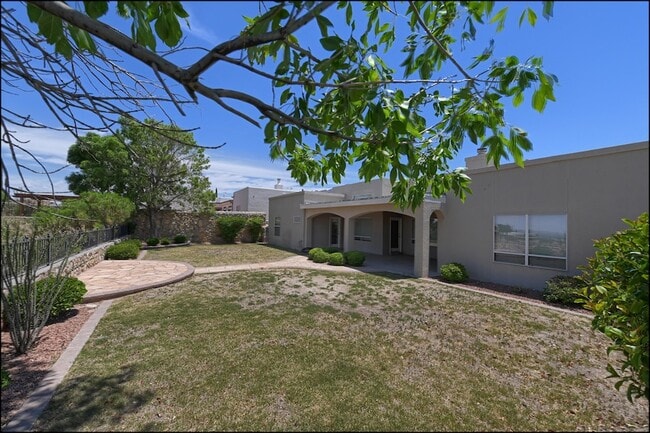 Building Photo - 1435 Cloud Ridge Dr