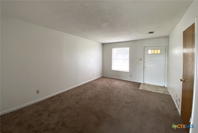 Building Photo - 4801 Rainbow Cir