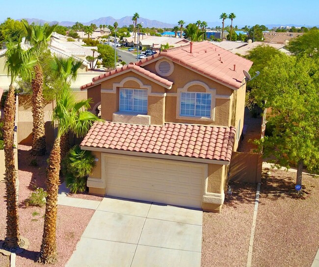 Primary Photo - Fantastic 3 bed/2.5 bath in the Northwest ready for you!