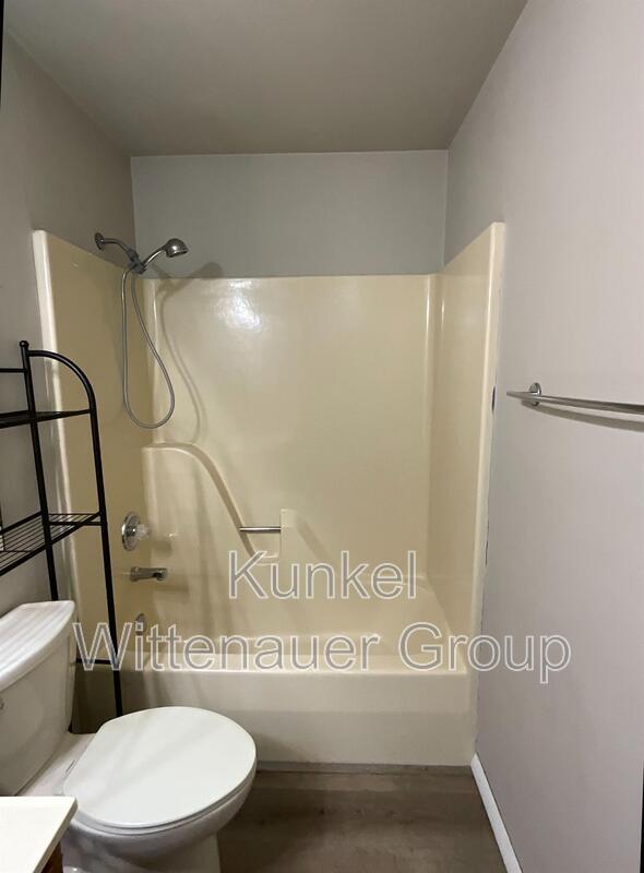 Building Photo - 257 Eagle Ridge