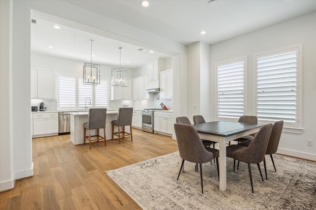 Building Photo - 930 Dunleigh Meadows Ln