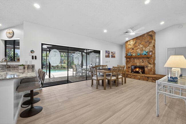 Building Photo - 8166 155th Pl N