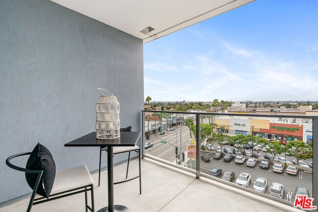 Building Photo - 10601 Washington Blvd