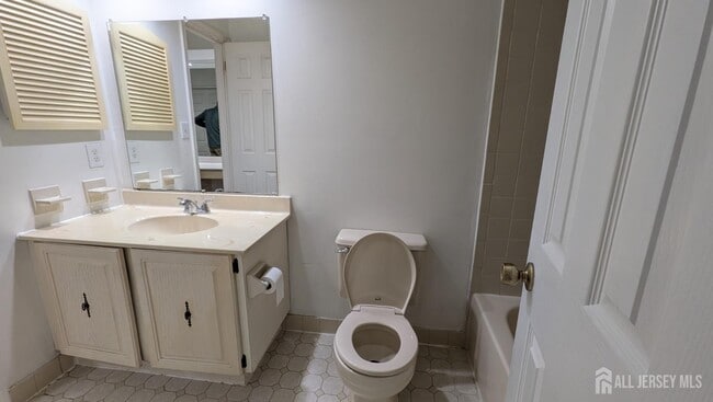 Building Photo - 2103 Timber Oaks Rd