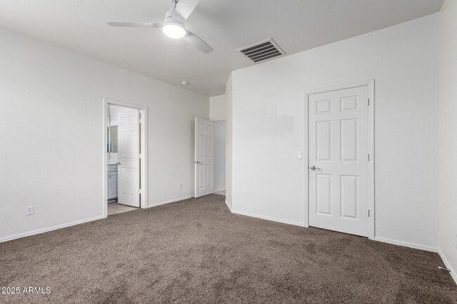 Building Photo - 44013 W Palo Cedro Rd