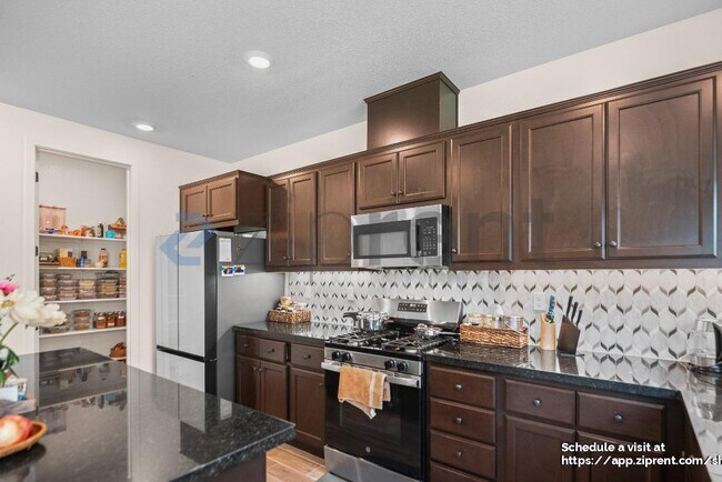 Building Photo - 5378 Shenandoah Vly Ln