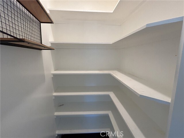 Building Photo - 247 W Woodland Oaks Dr