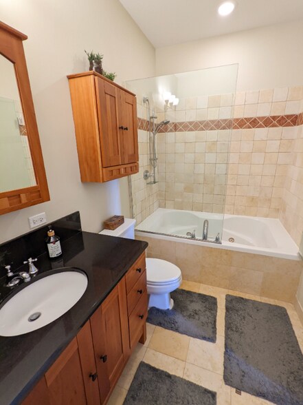 Building Photo - 1803 W Thomas St