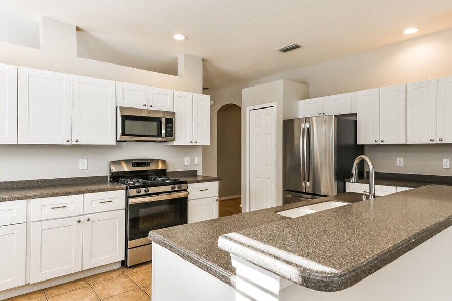 Building Photo - 13043 Terrace Springs Dr