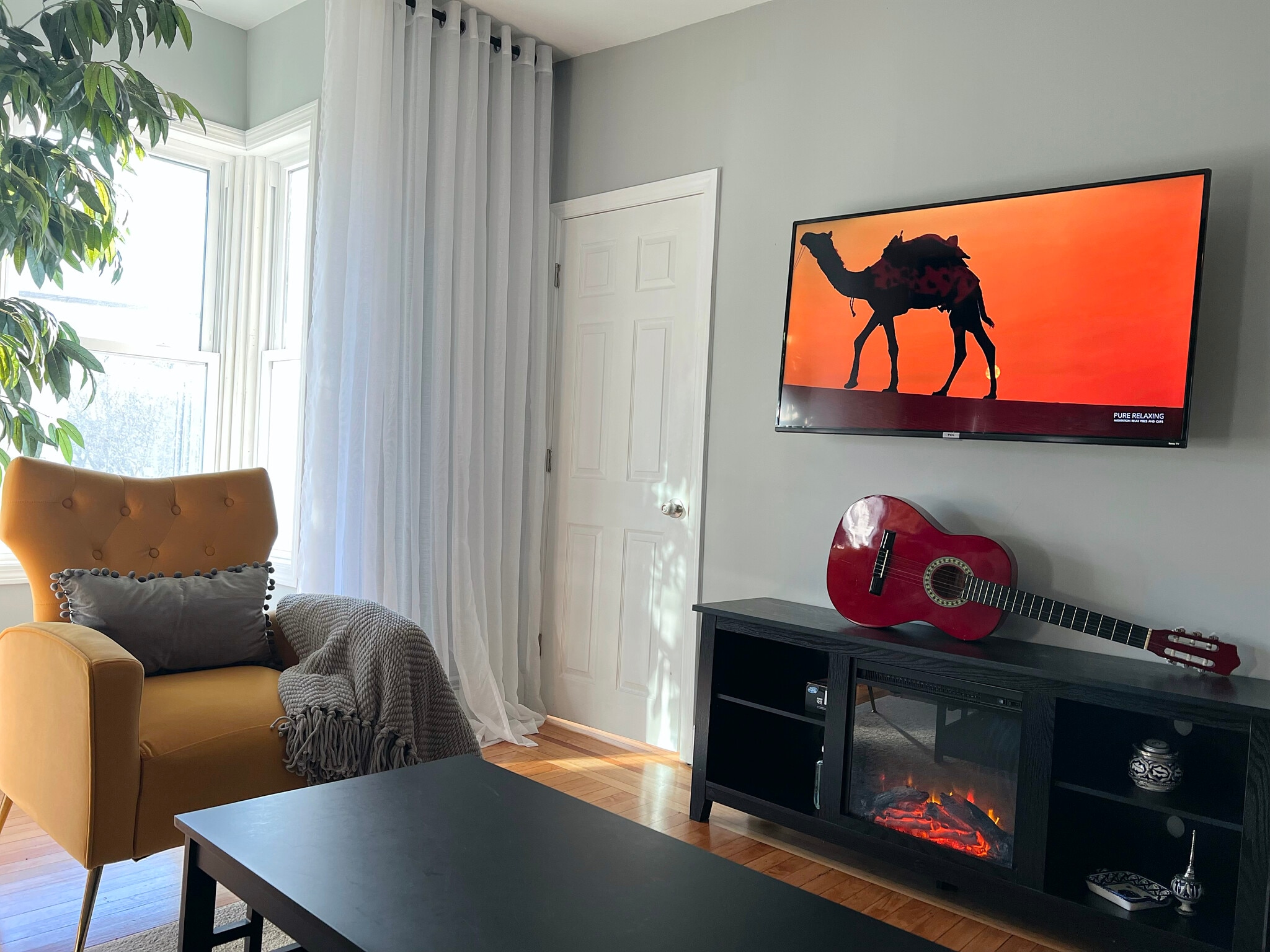 Building Photo - 194 Messer St