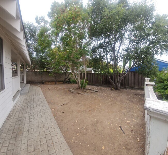 Building Photo - 3 Homes on 1 Lot! 7 Bedroom 4 bath home close to POLY off of Grand Avenue Entrance!!!!
