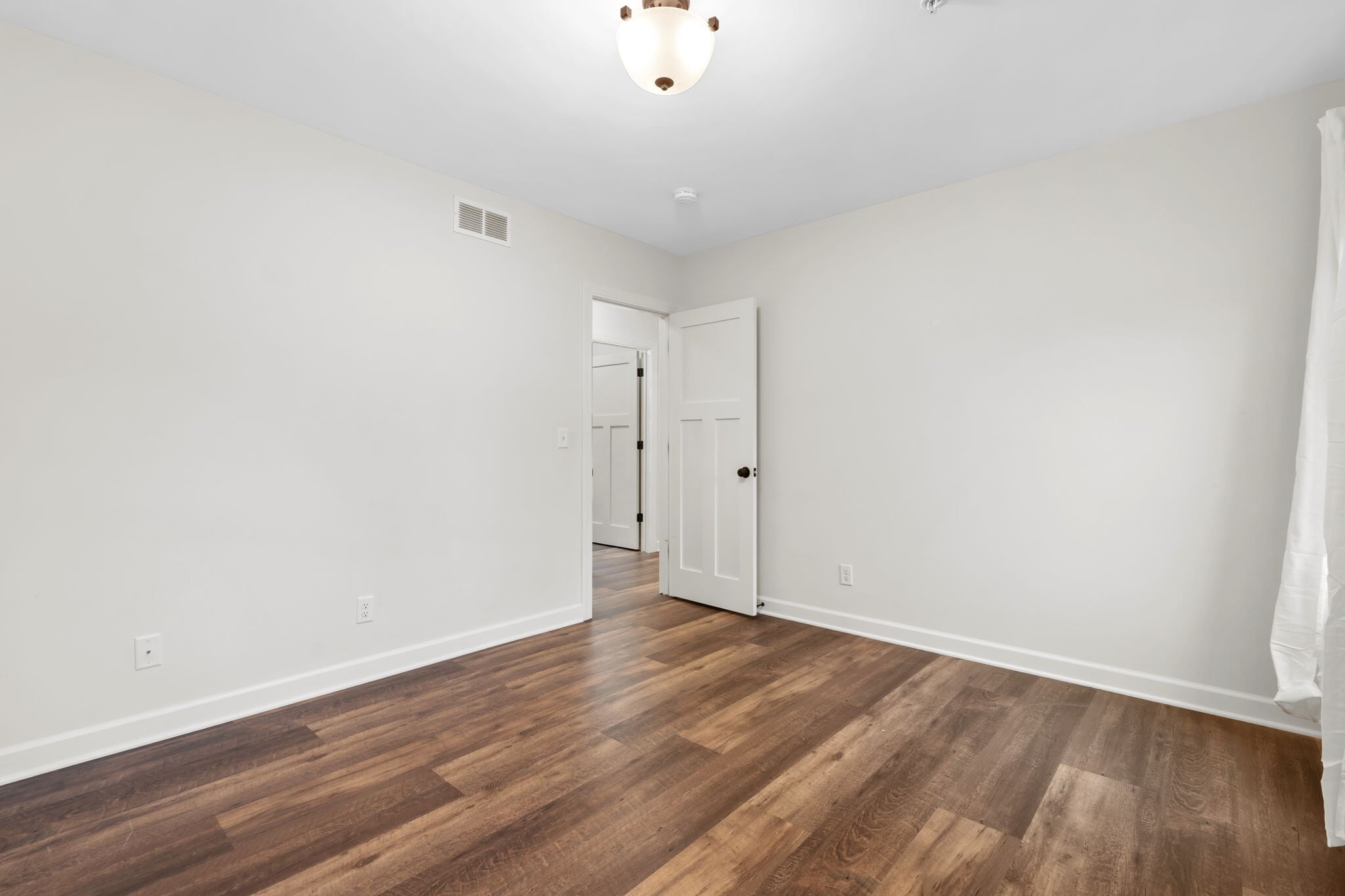 Building Photo - 4406-1 Nicollet Ave