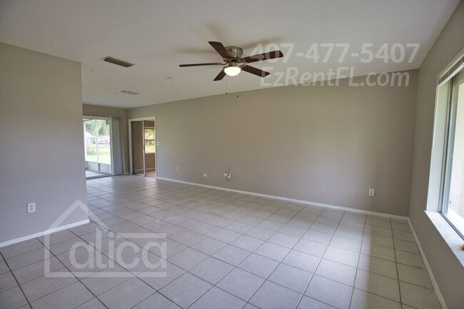 Building Photo - 6667 Carovel Ave