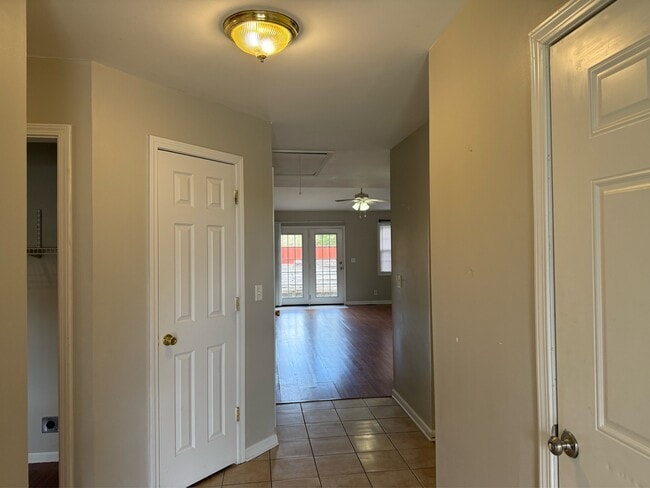 Building Photo - 109 Daughety Ct