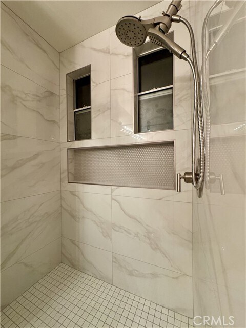 Building Photo - 2749 Dietrich Dr